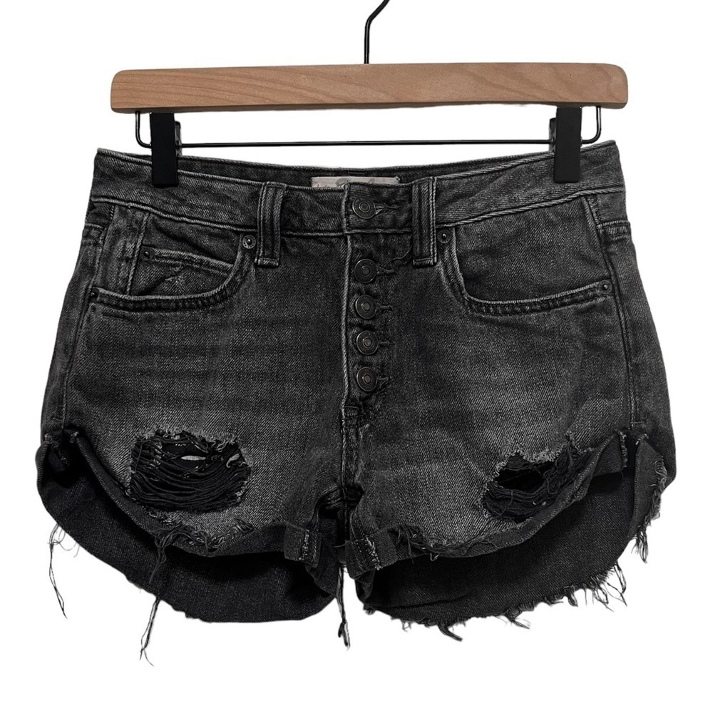 WE THE FREE Button Fly Distressed Black Denim Jean Shorts Size 24